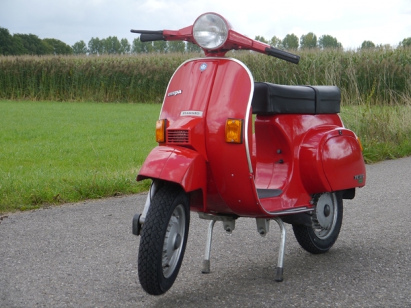 Vespa pk50 s  De Vespa Garage Vintage